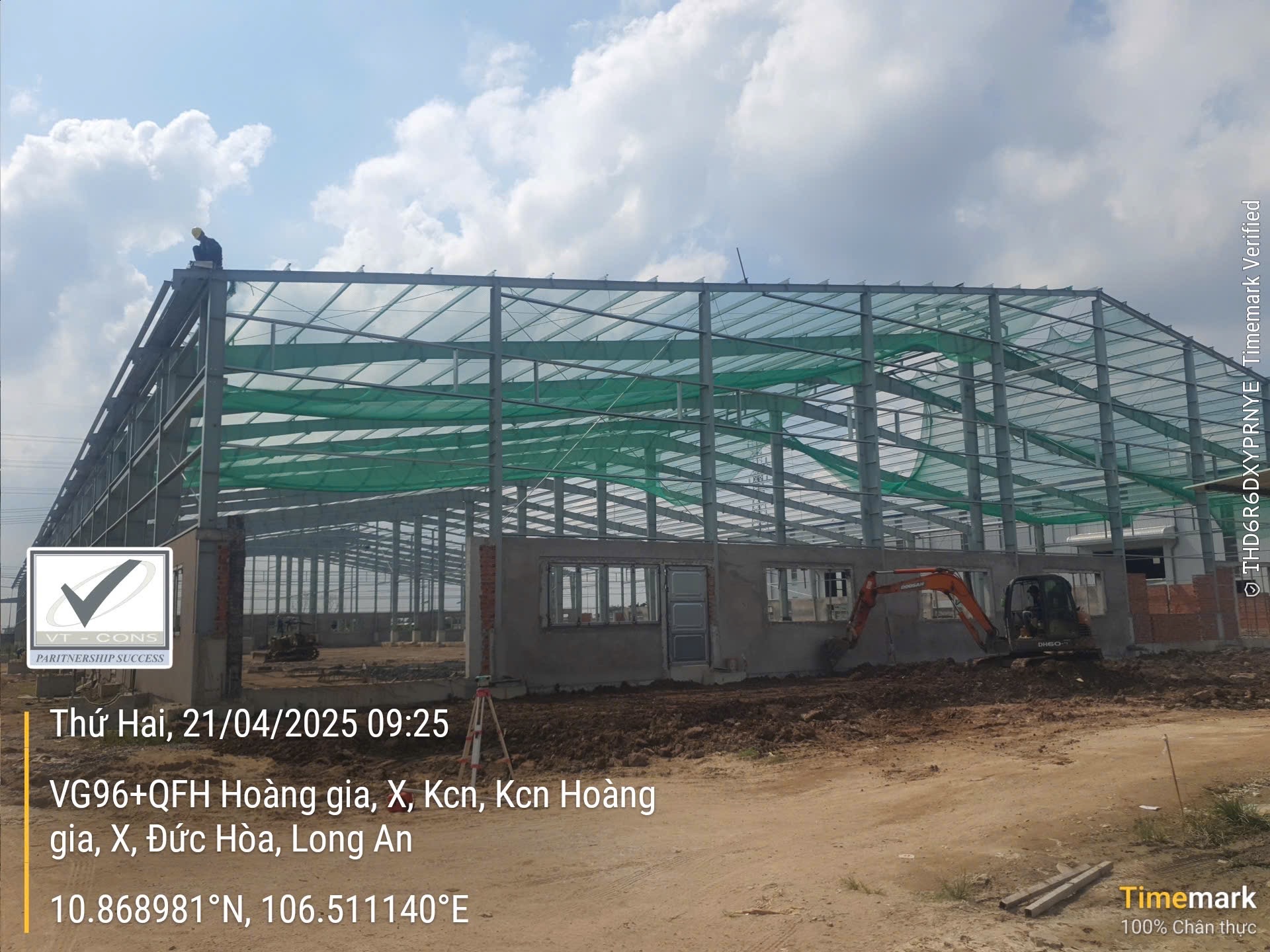 z6784135409243 d266ba638c7feaea4923d4f46e8fb1d8